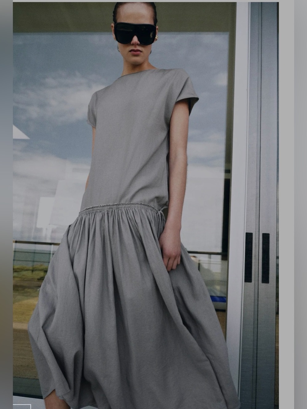 NWT Zara Women’s Collection Medium Gray Short-Sleeve Gathered Dress Linen 4786